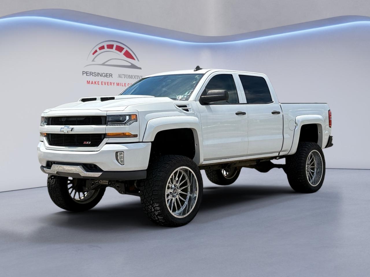 2017 Chevrolet Silverado 1500 4WD Crew Cab 143.5" LT w/2LT
