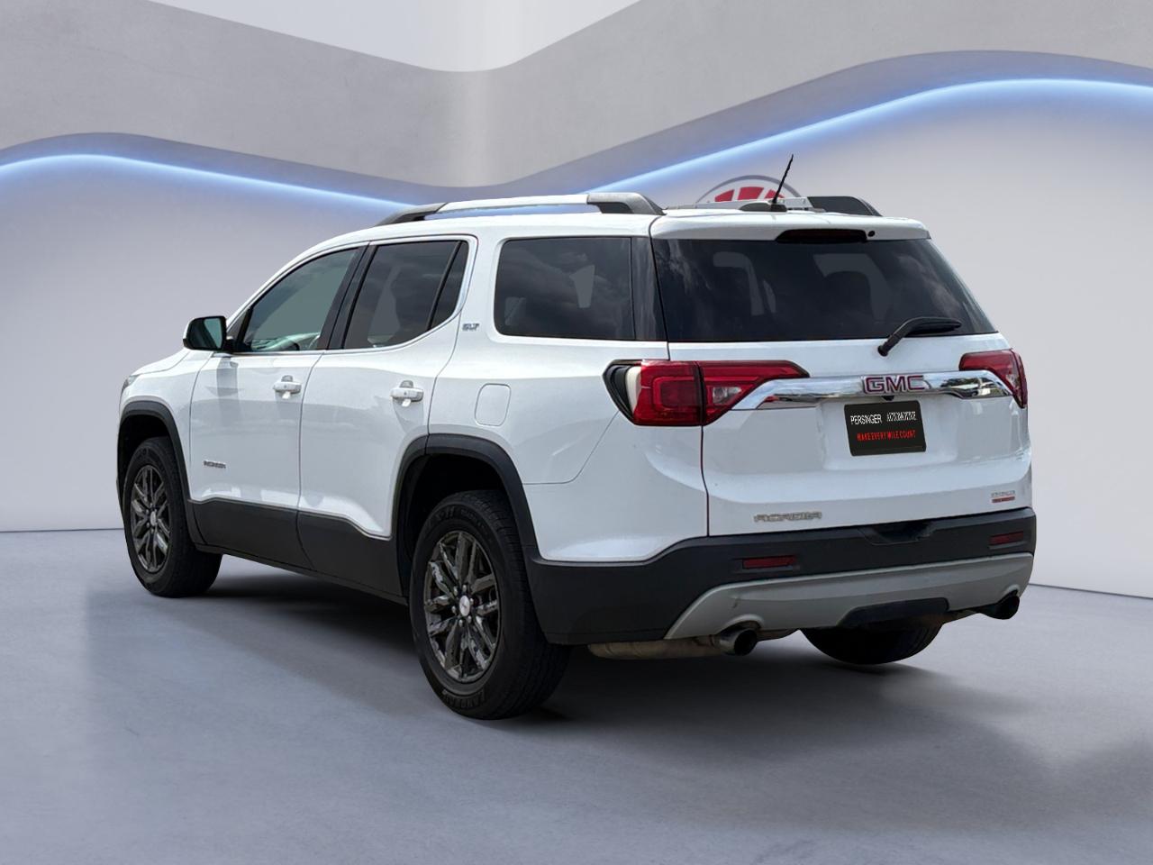 GMC Acadia FWD 4dr SLT w/SLT-1 2018