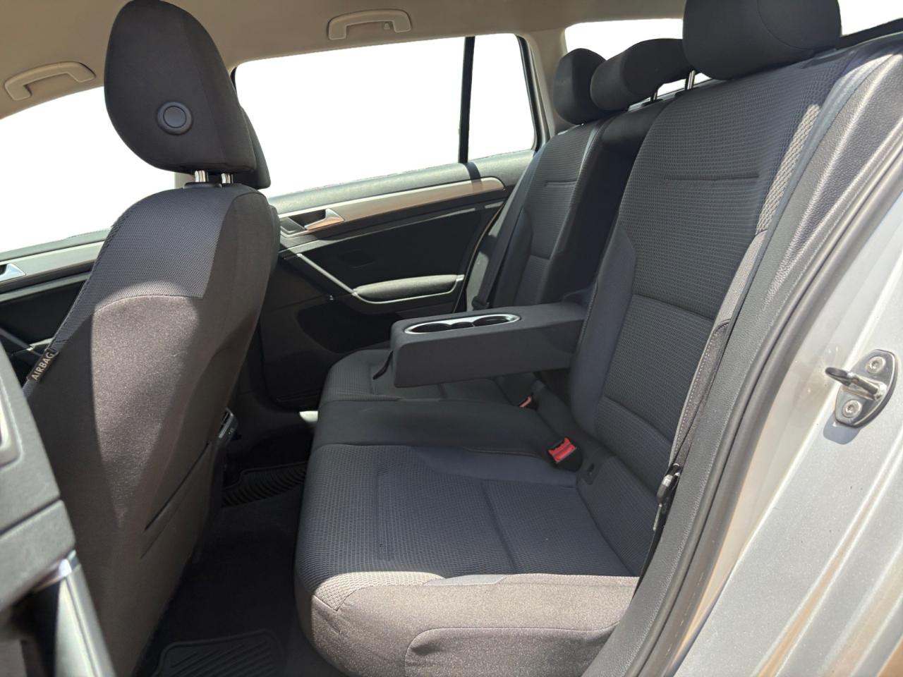 Volkswagen Golf SportWagen 4dr Auto TSI S 2016
