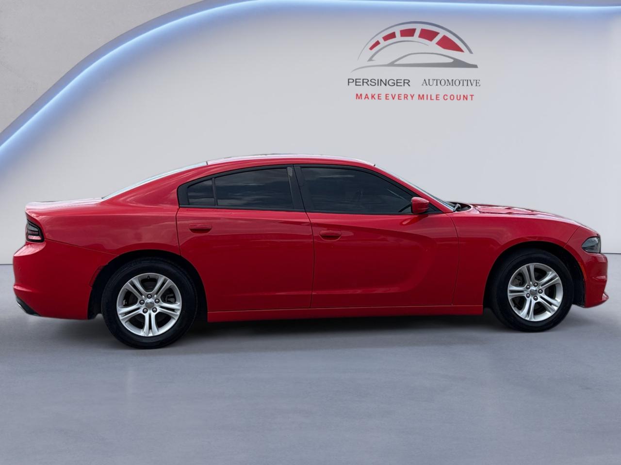 Dodge Charger SXT RWD 2020