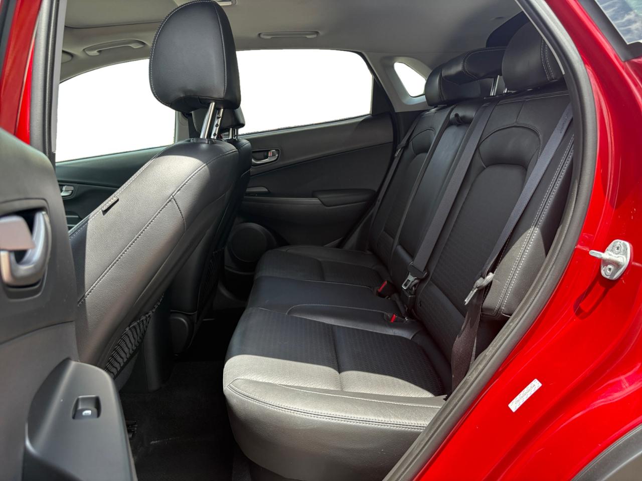 Hyundai Kona Limited DCT FWD 2021