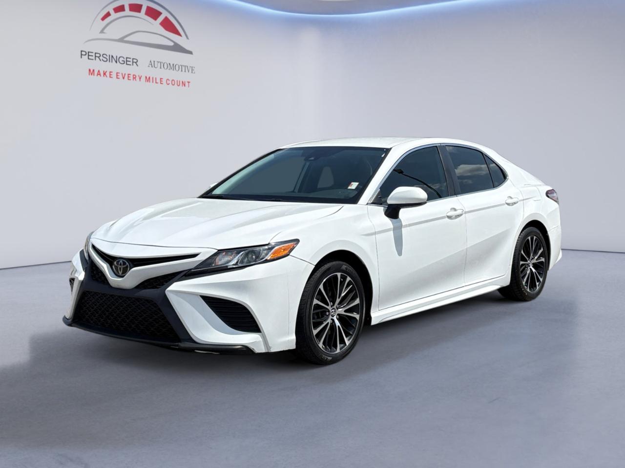 Toyota Camry XLE Auto (Natl) 2019