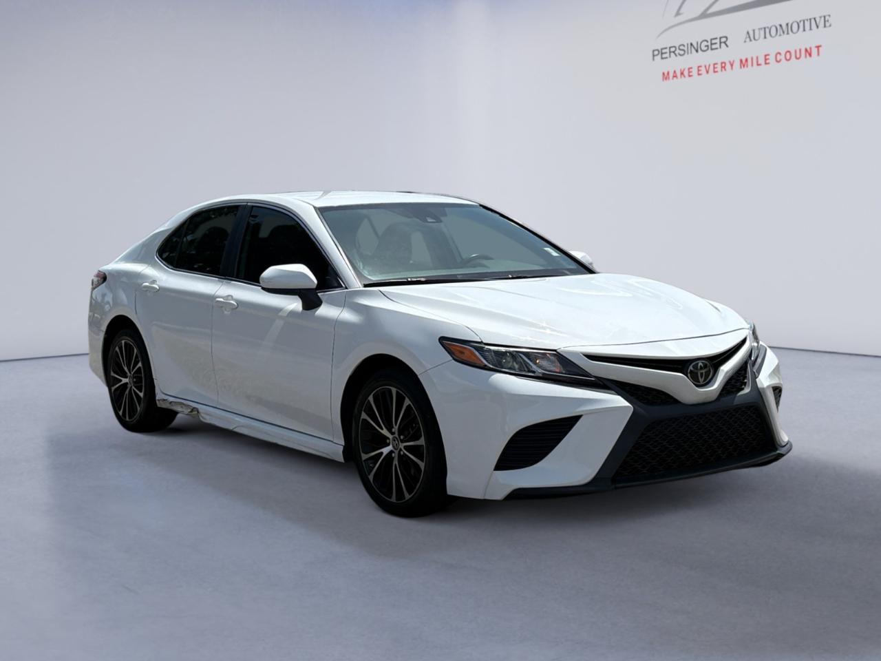 Toyota Camry XLE Auto (Natl) 2019