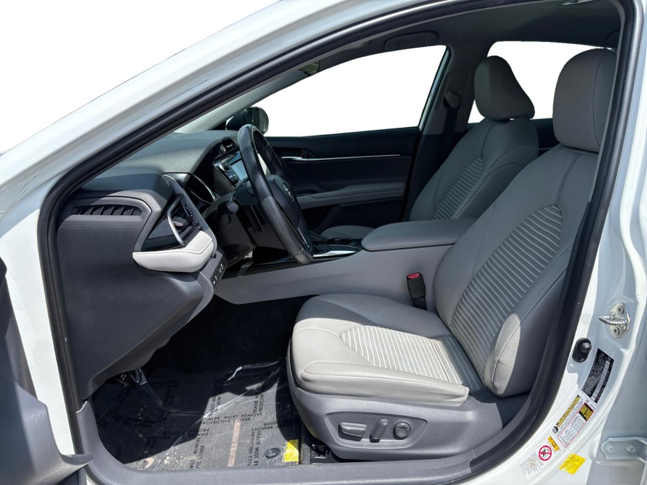 Toyota Camry XLE Auto (Natl) 2019