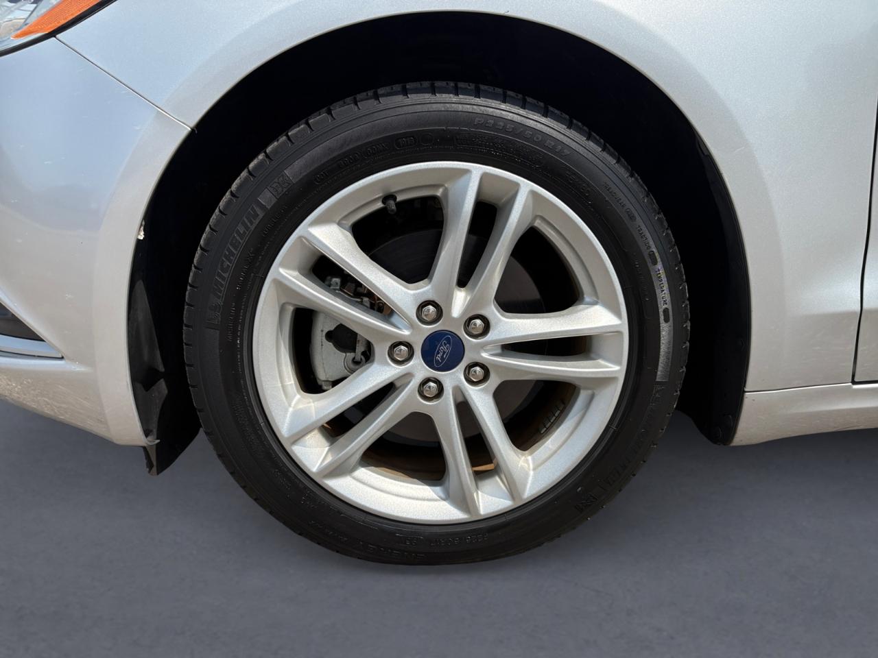Ford Fusion Hybrid S FWD 2018