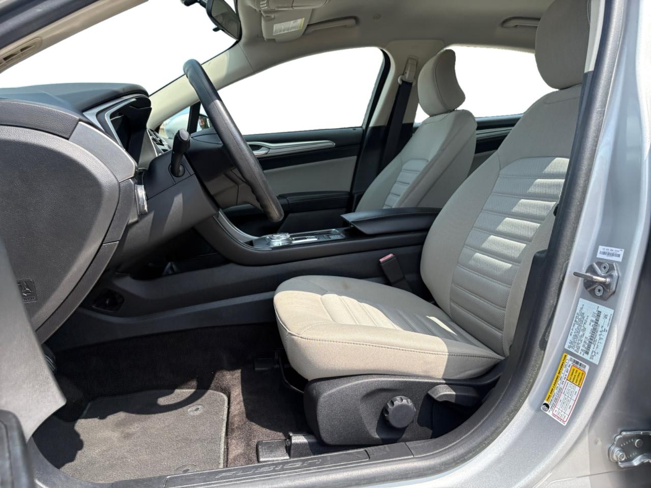 Ford Fusion Hybrid S FWD 2018