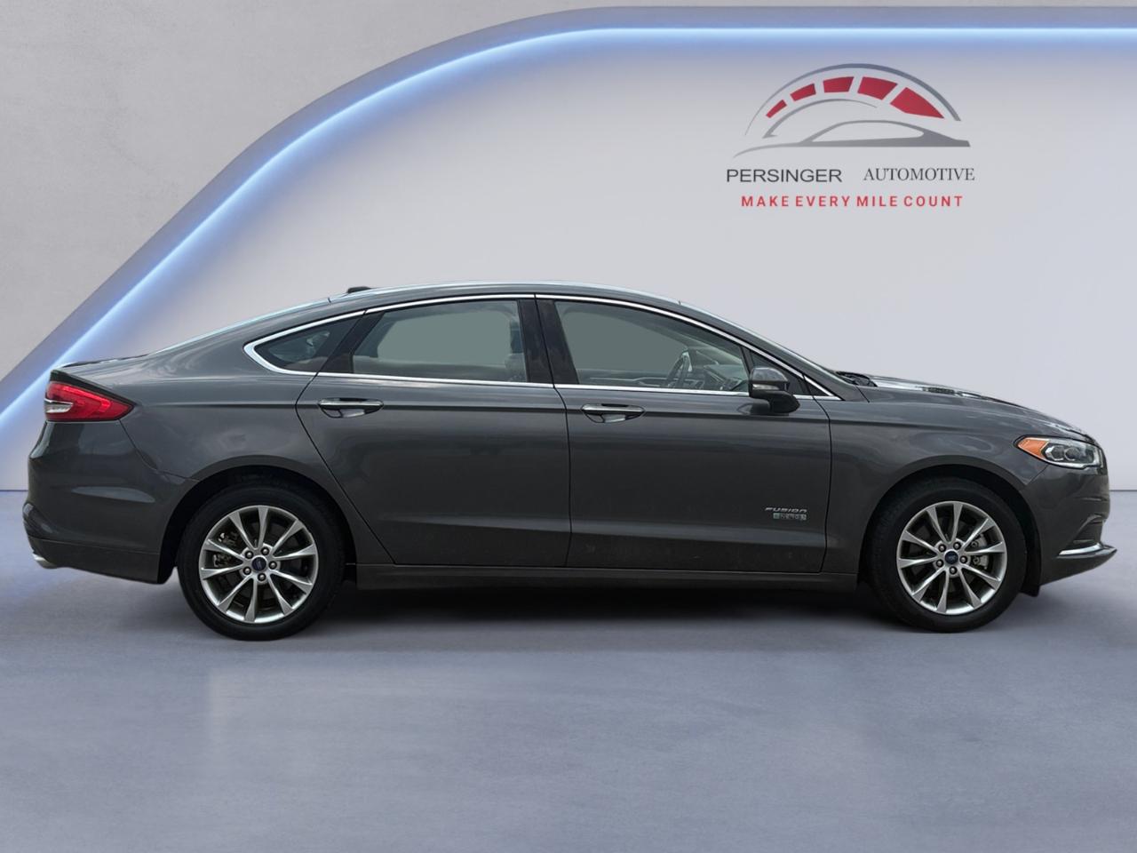Ford Fusion Energi SE FWD 2018