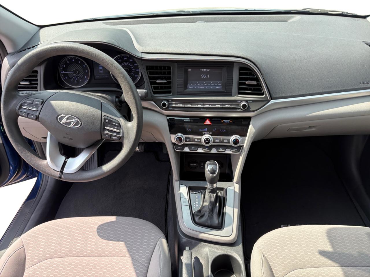 Hyundai Elantra SE IVT 2020