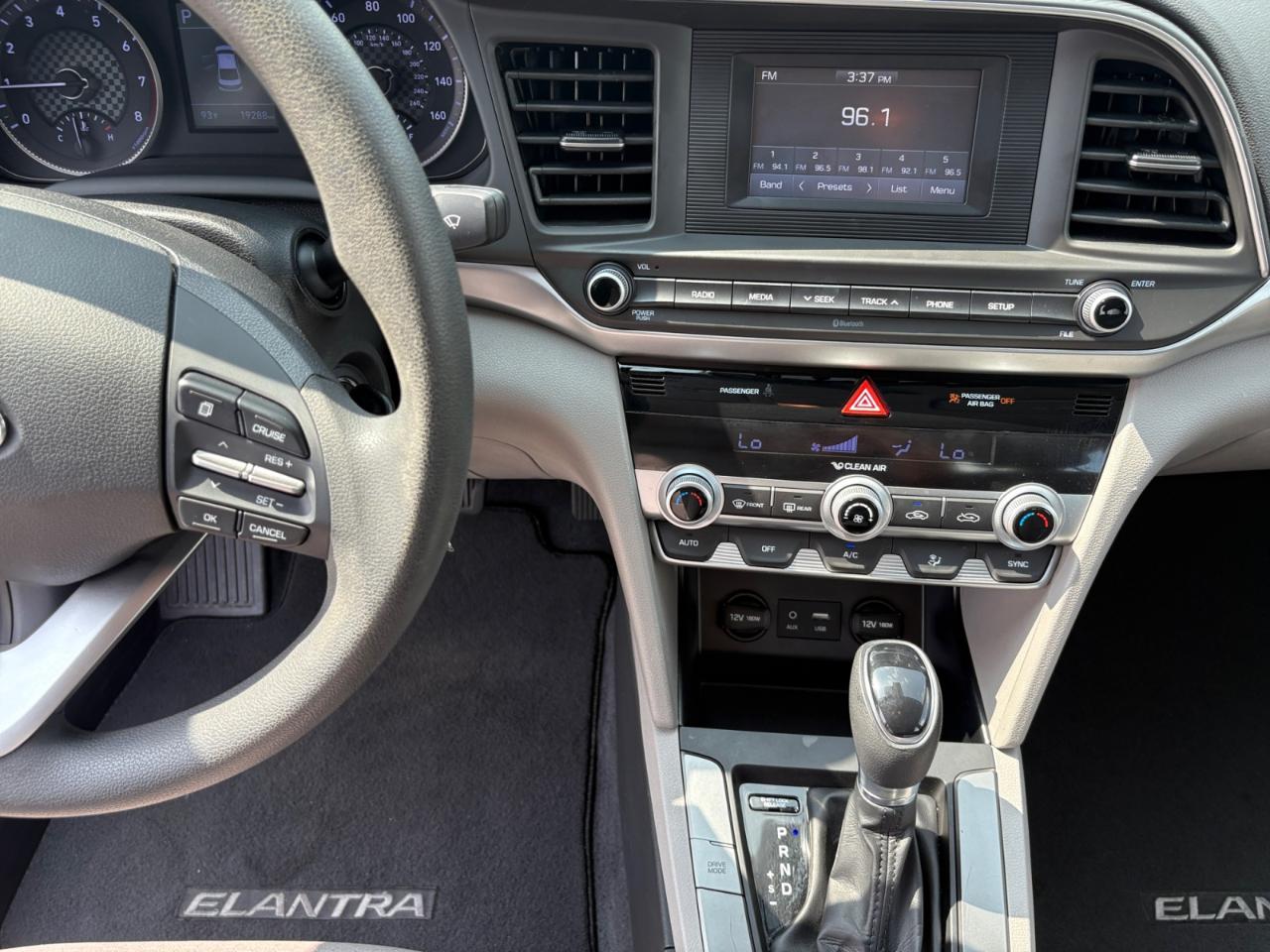 Hyundai Elantra SE IVT 2020