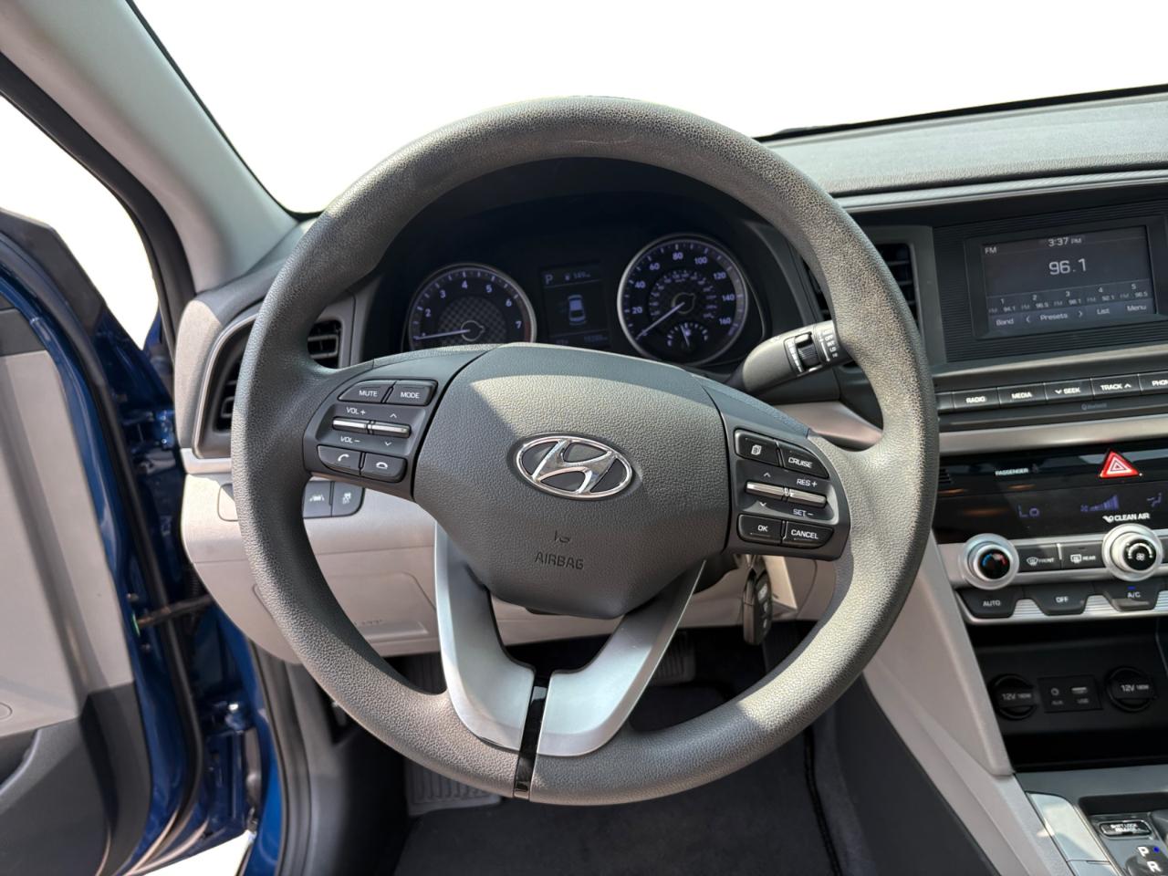 Hyundai Elantra SE IVT 2020