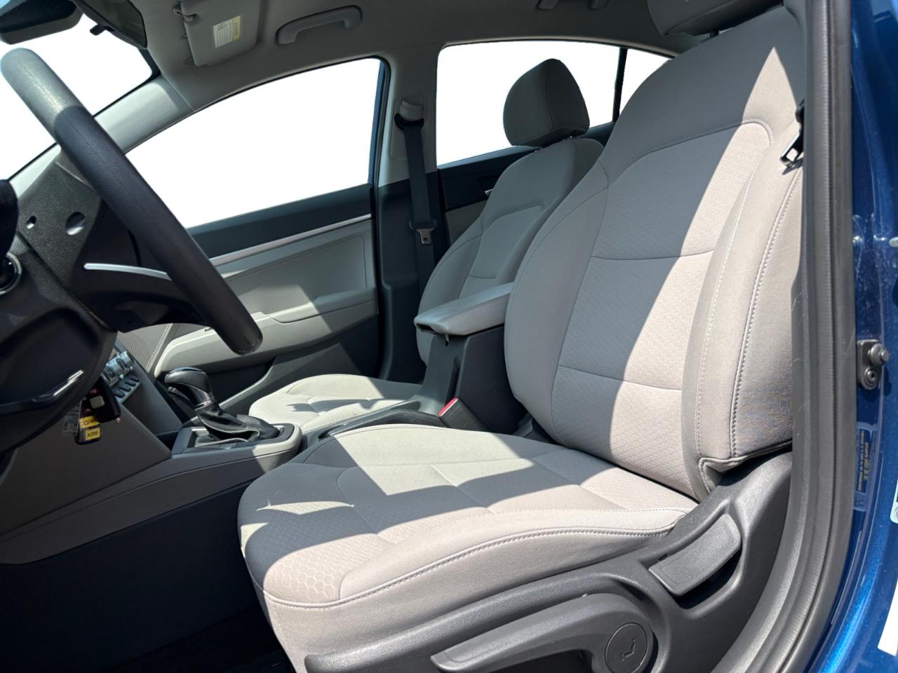 Hyundai Elantra SE IVT 2020