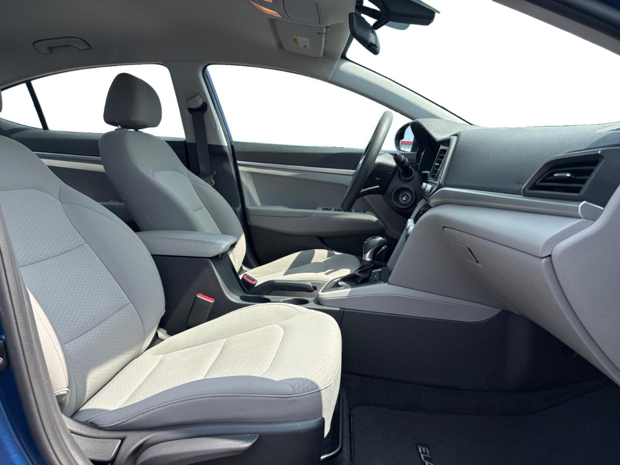 Hyundai Elantra SE IVT 2020