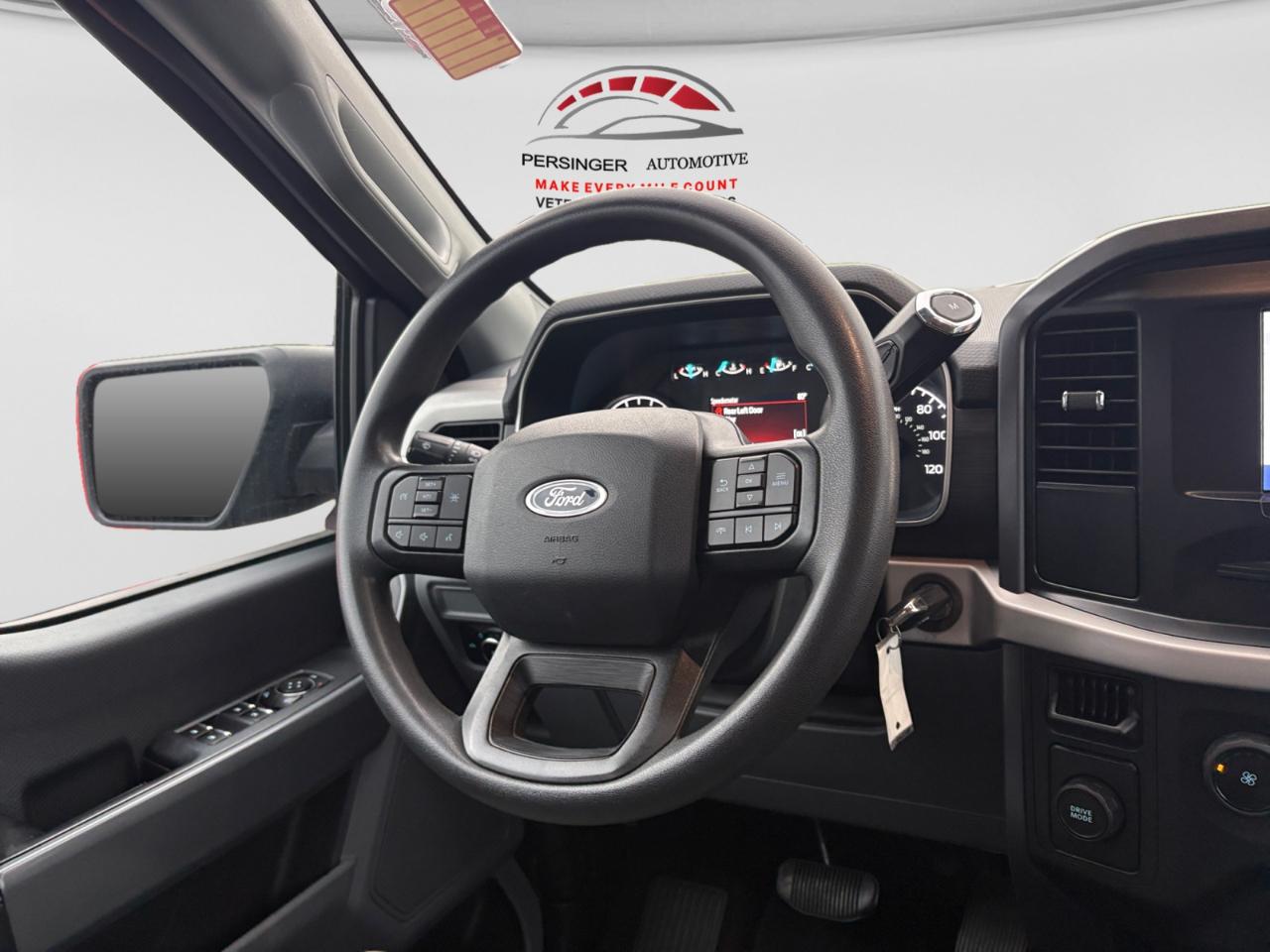 Ford F-150 XL 2WD SuperCrew 5.5' Box 2023