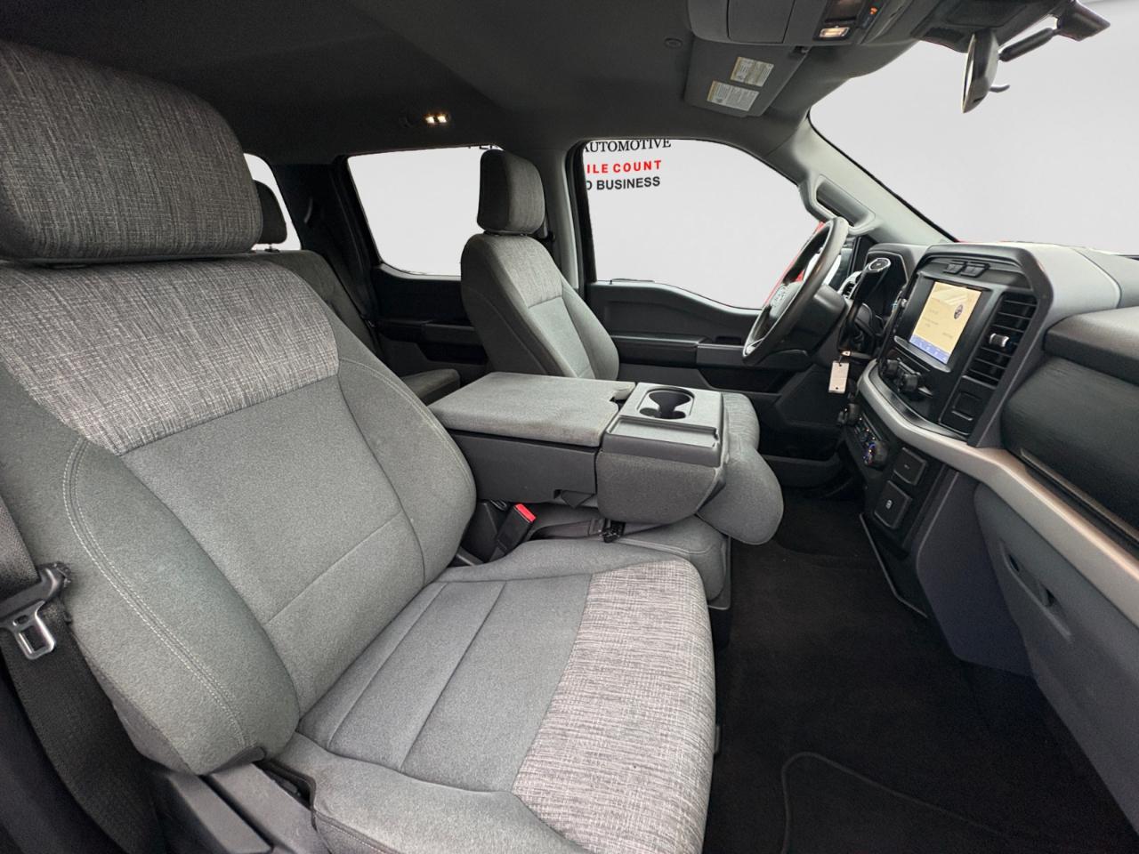 Ford F-150 XL 2WD SuperCrew 5.5' Box 2023