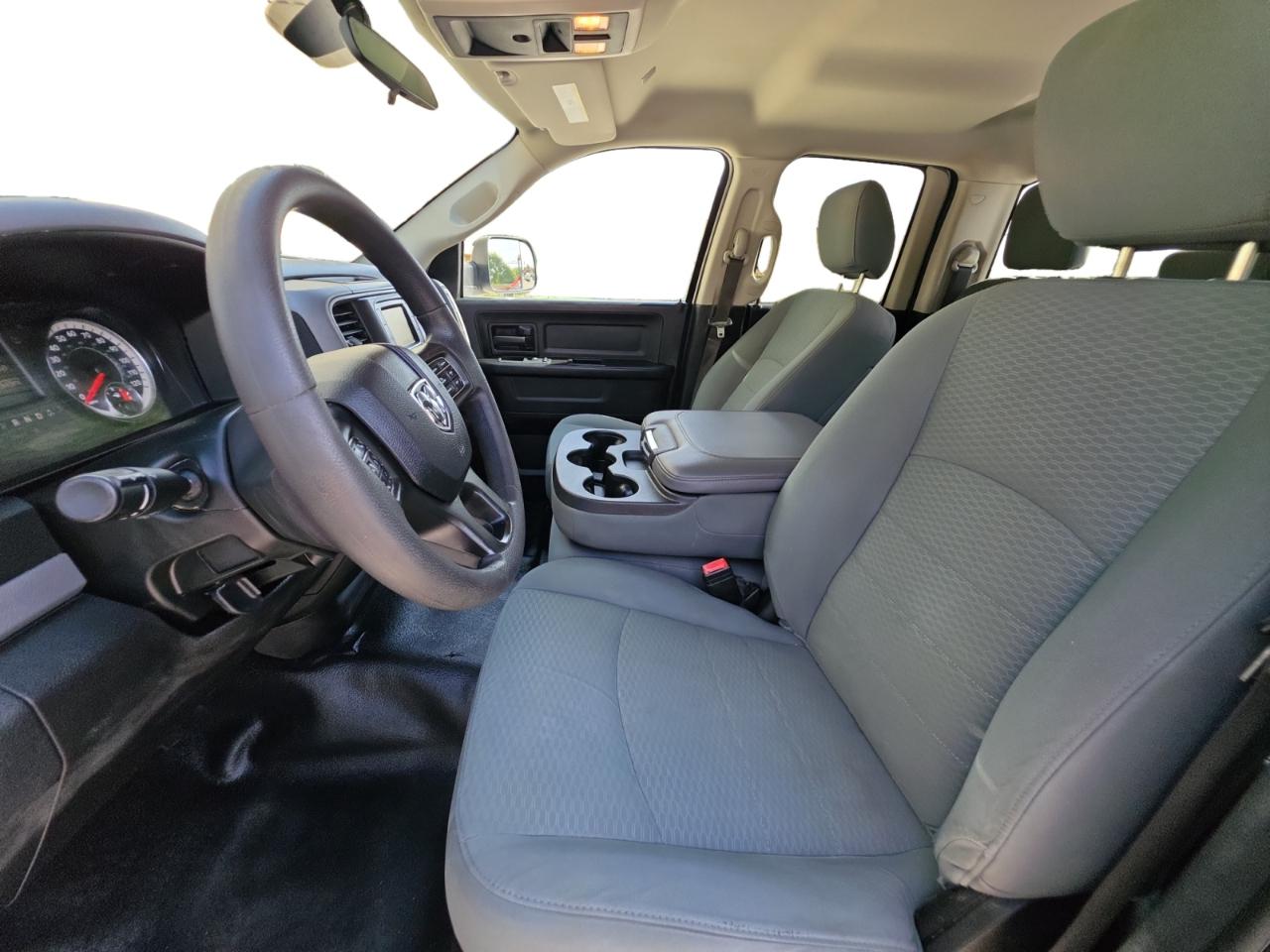 RAM 1500 Classic Tradesman 4x4 Quad Cab 6'4" Box 2020