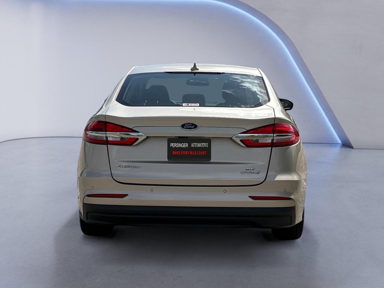 Ford Fusion Hybrid SE FWD 2019
