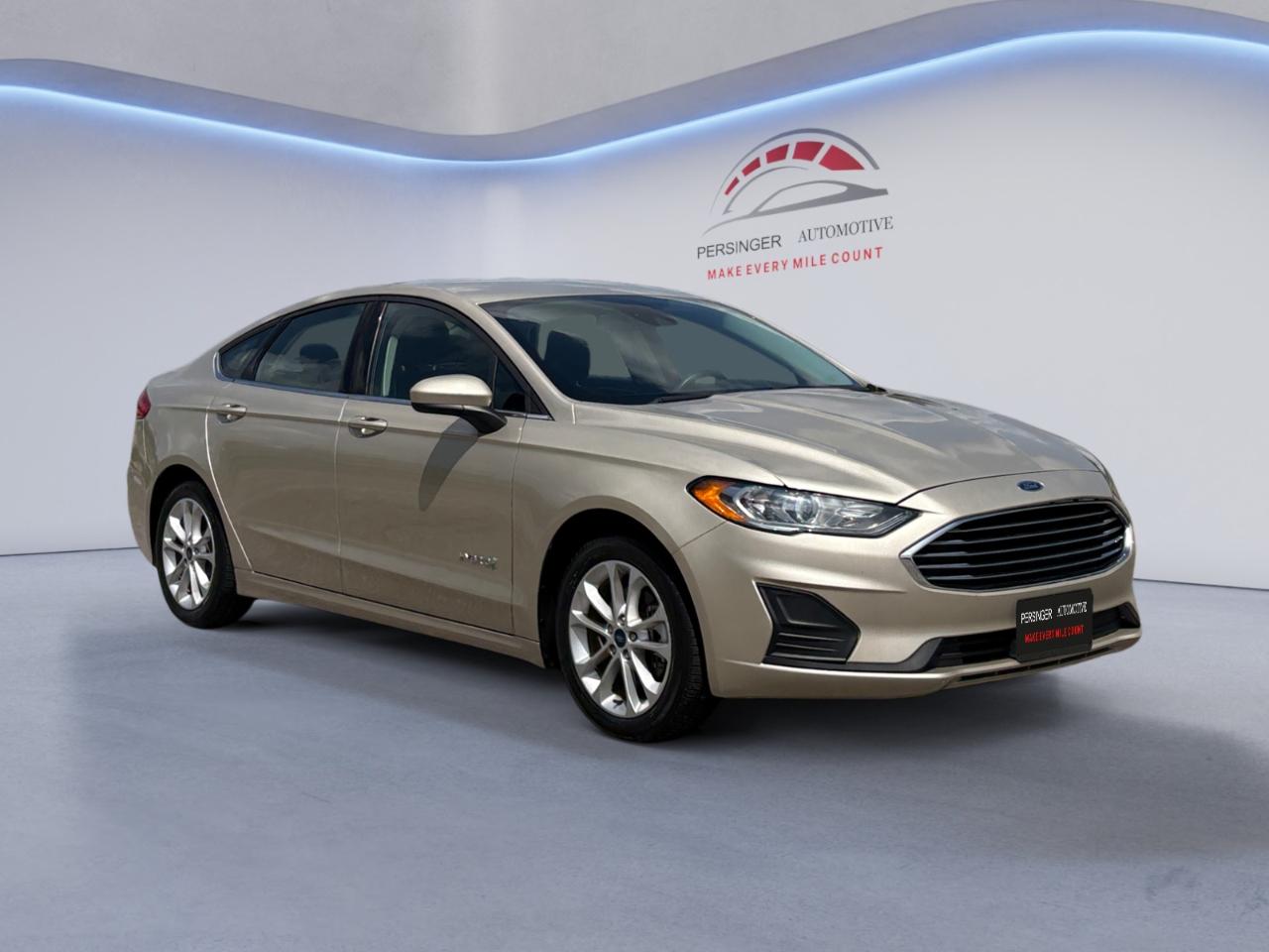 Ford Fusion Hybrid SE FWD 2019