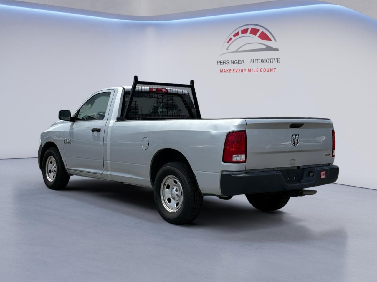 RAM 1500 Tradesman 4x2 Reg Cab 8' Box 2018