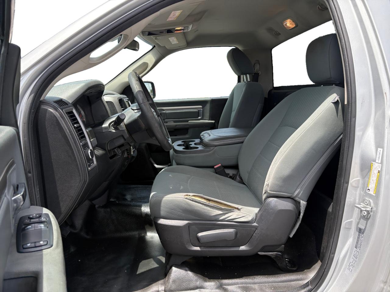 RAM 1500 Tradesman 4x2 Reg Cab 8' Box 2018