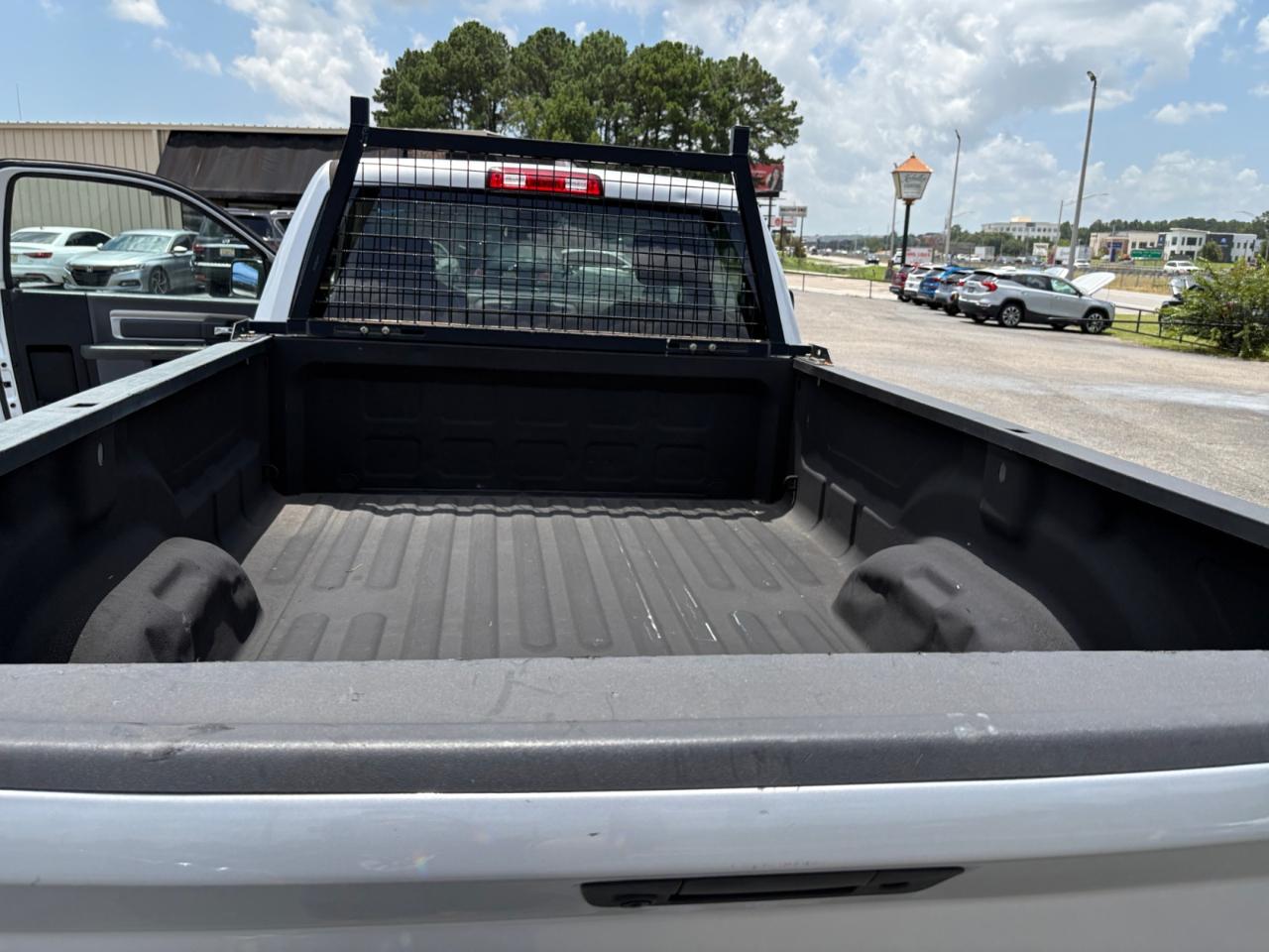RAM 1500 Tradesman 4x2 Reg Cab 8' Box 2018