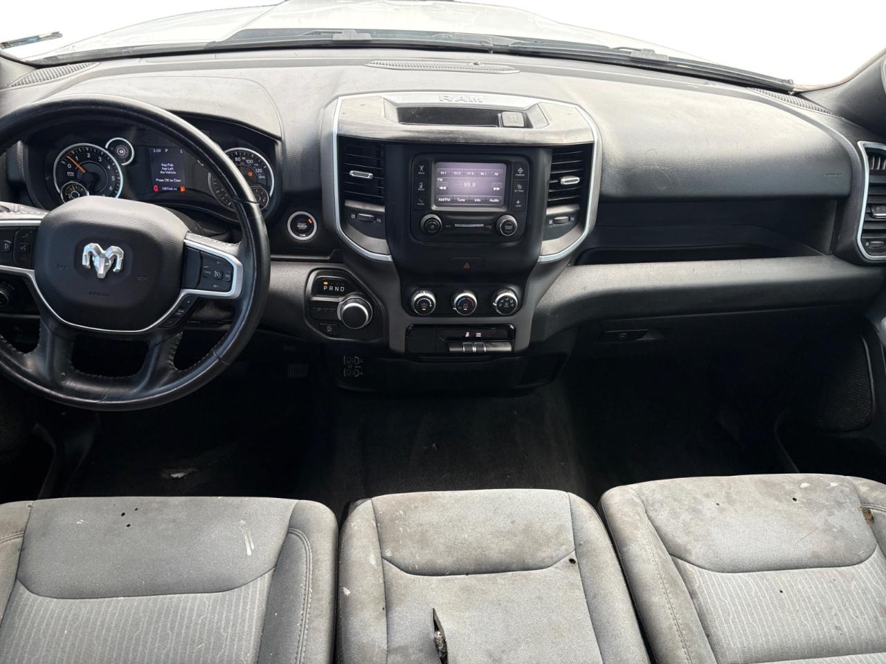 RAM 1500 Big Horn 4x2 Quad Cab 6'4" Box 2022