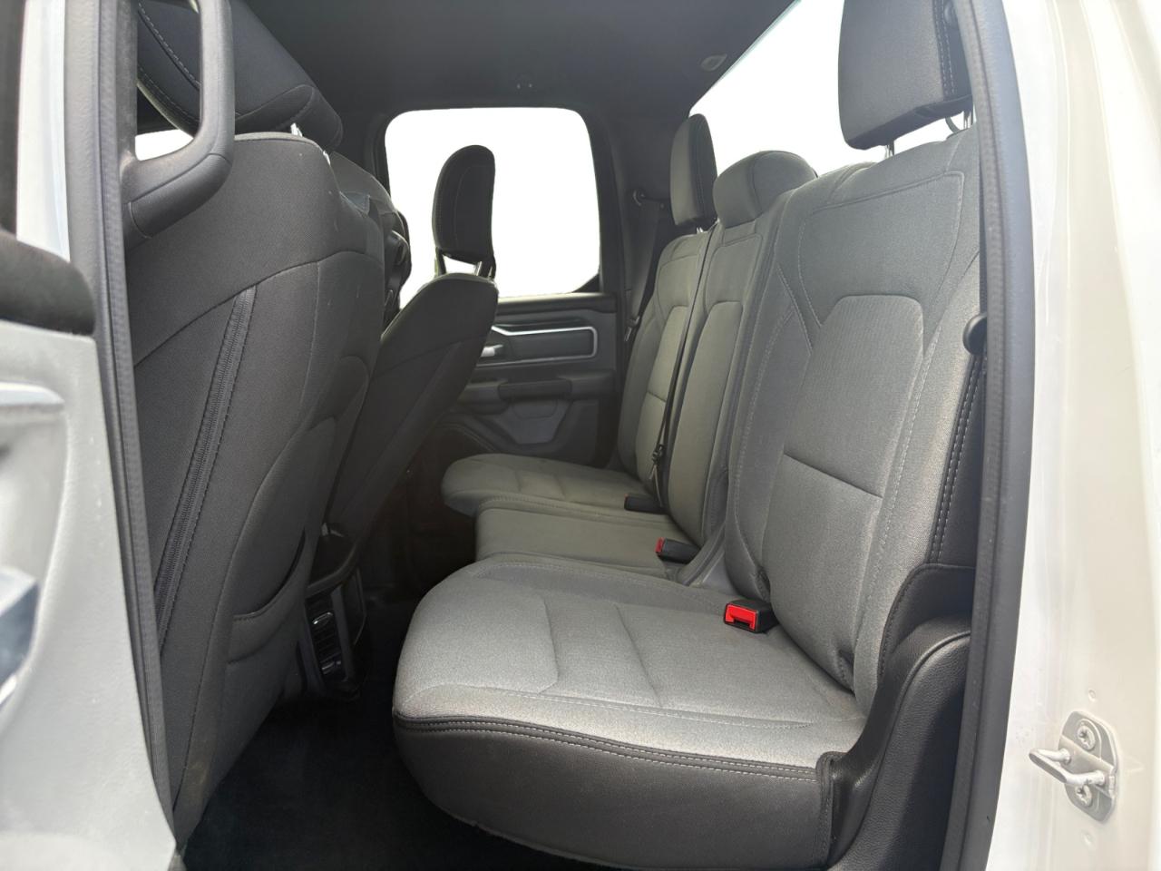 RAM 1500 Big Horn 4x2 Quad Cab 6'4" Box 2022