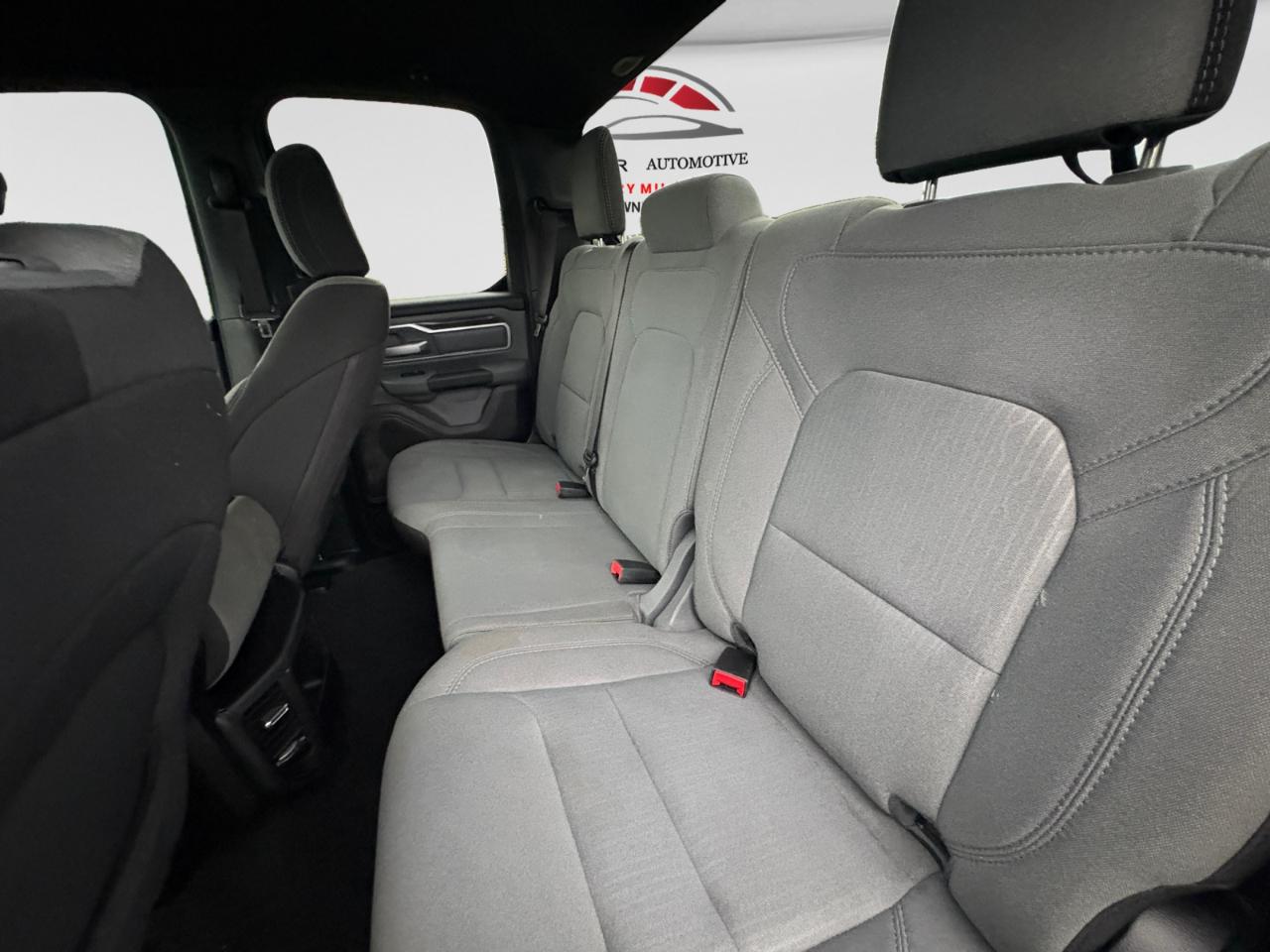 RAM 1500 Big Horn 4x2 Quad Cab 6'4" Box 2022