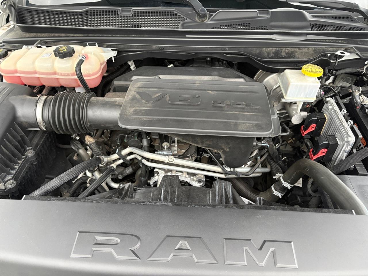 RAM 1500 Big Horn 4x2 Quad Cab 6'4" Box 2022