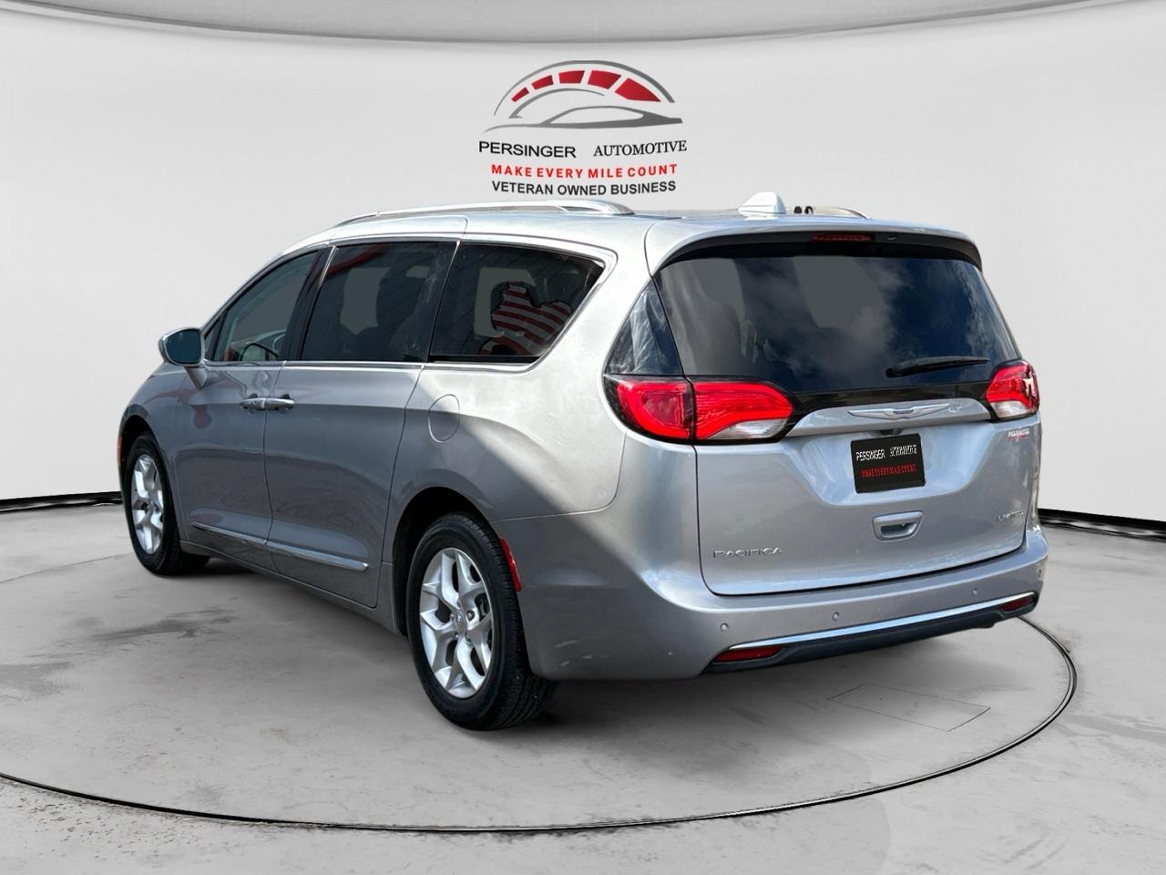 Chrysler Pacifica Limited FWD 2020