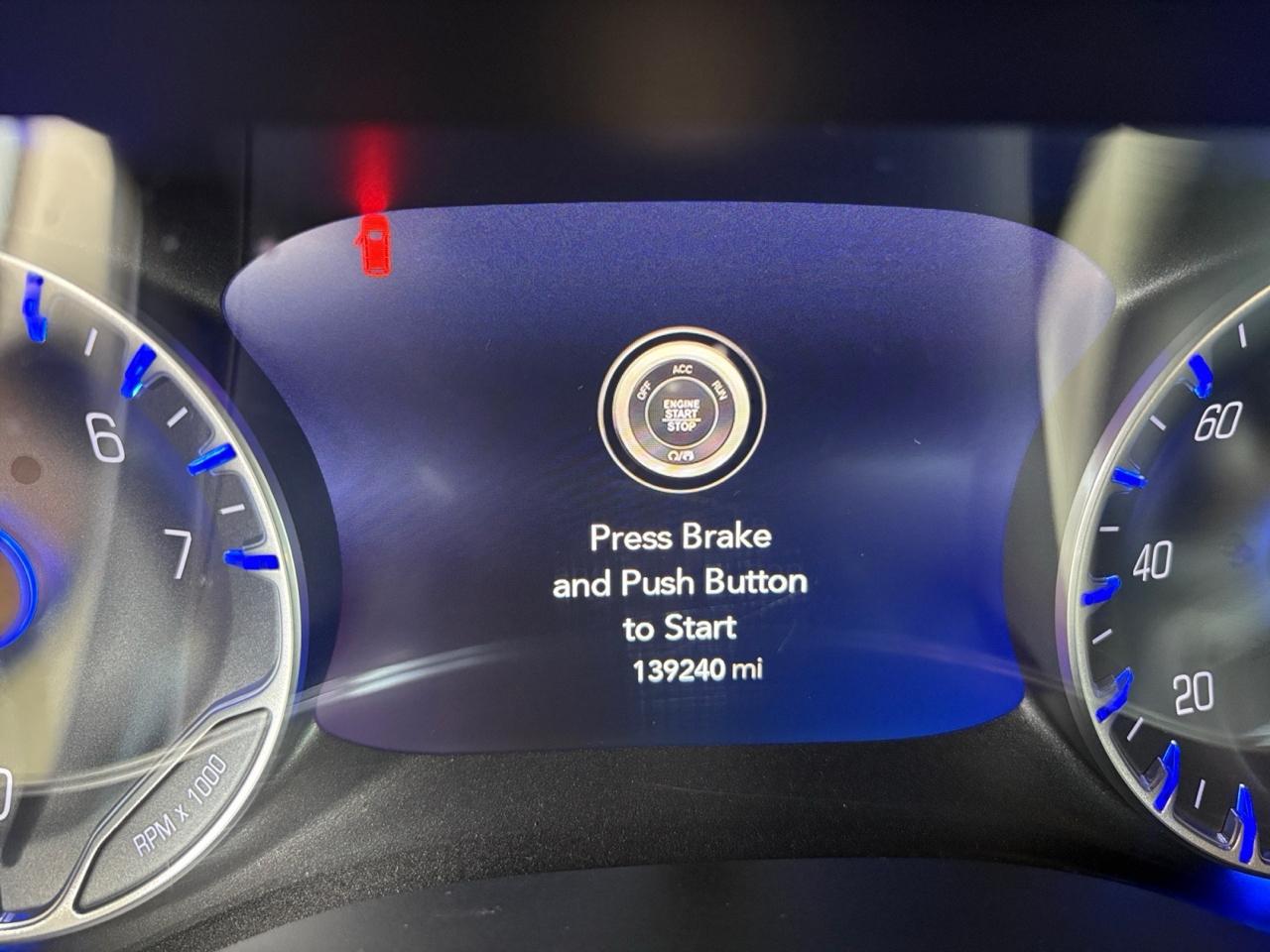 Chrysler Pacifica Limited FWD 2020