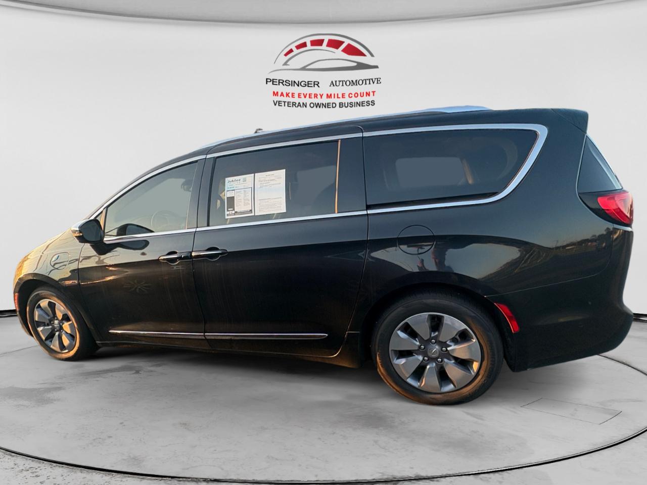 Chrysler Pacifica Hybrid Limited FWD 2018