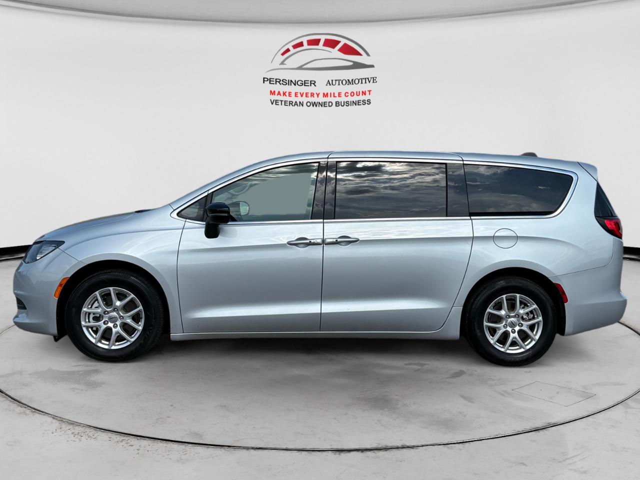 Chrysler Voyager LX FWD 2024