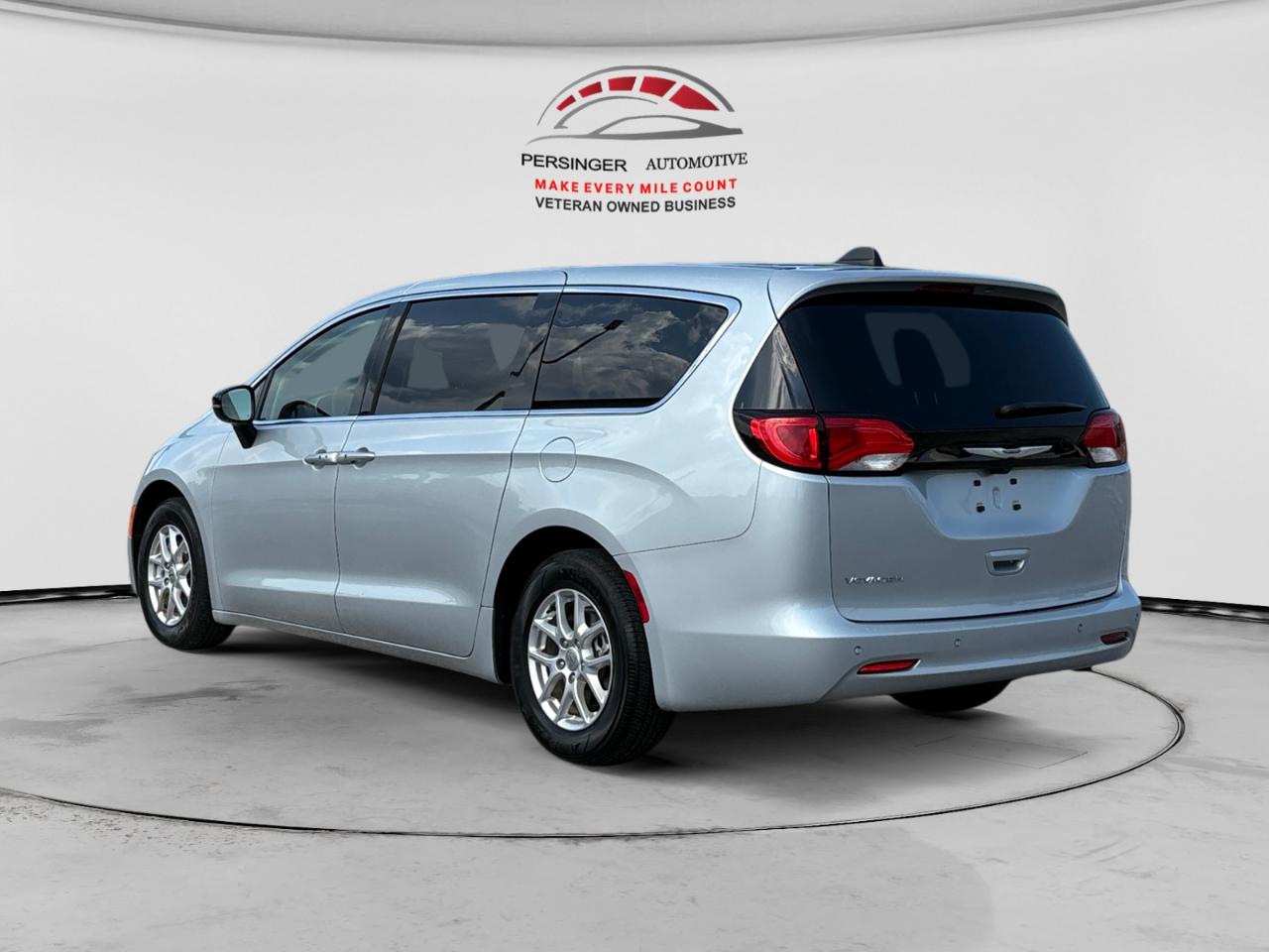 Chrysler Voyager LX FWD 2024
