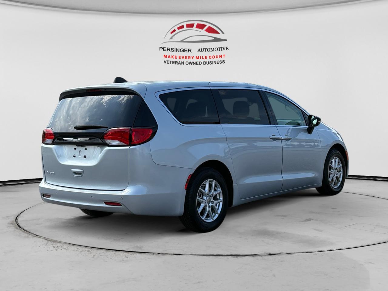 Chrysler Voyager LX FWD 2024