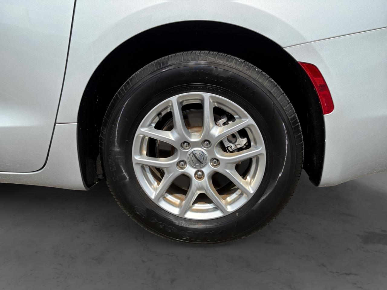 Chrysler Voyager LX FWD 2024