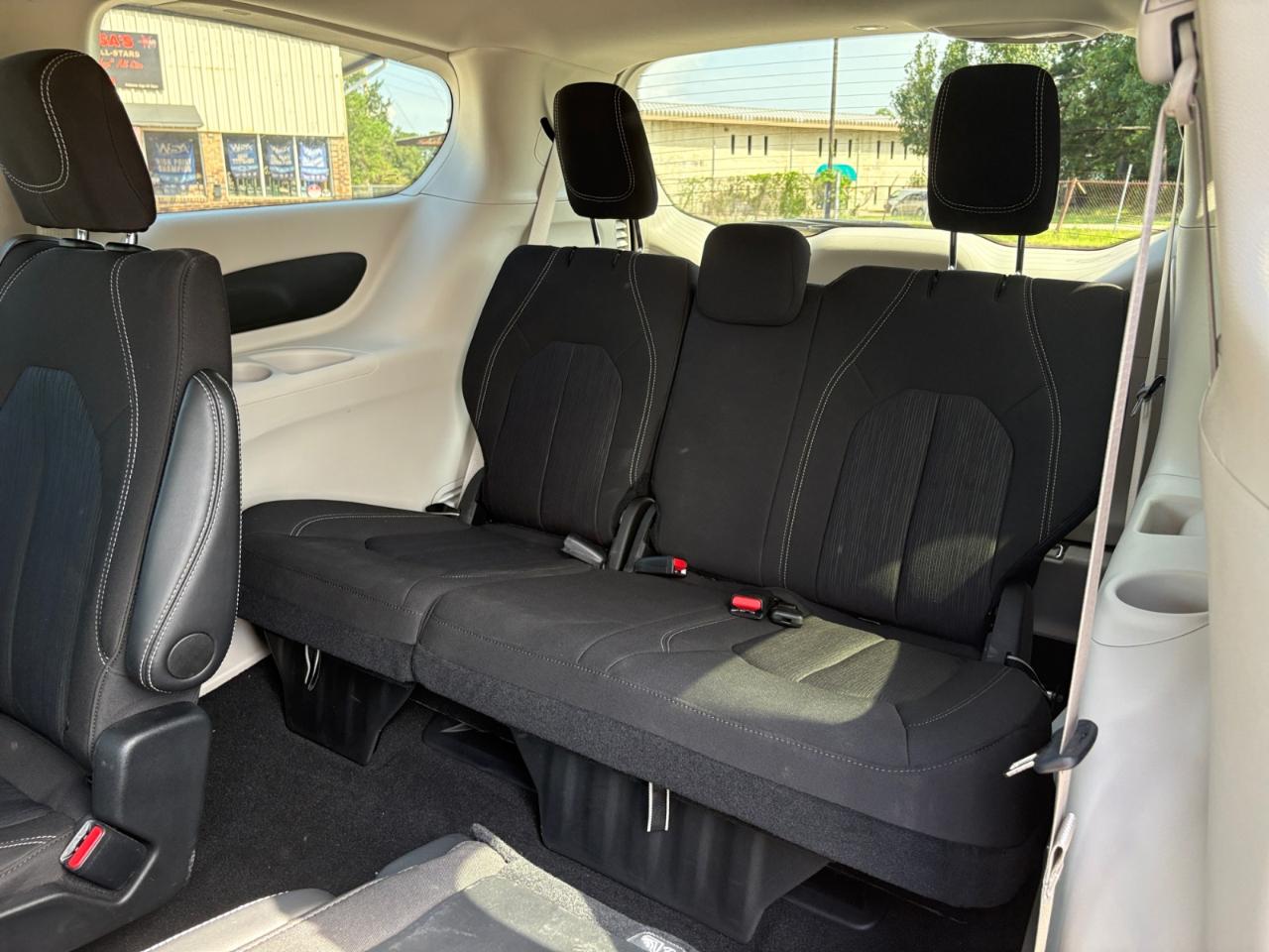 Chrysler Voyager LX FWD 2024