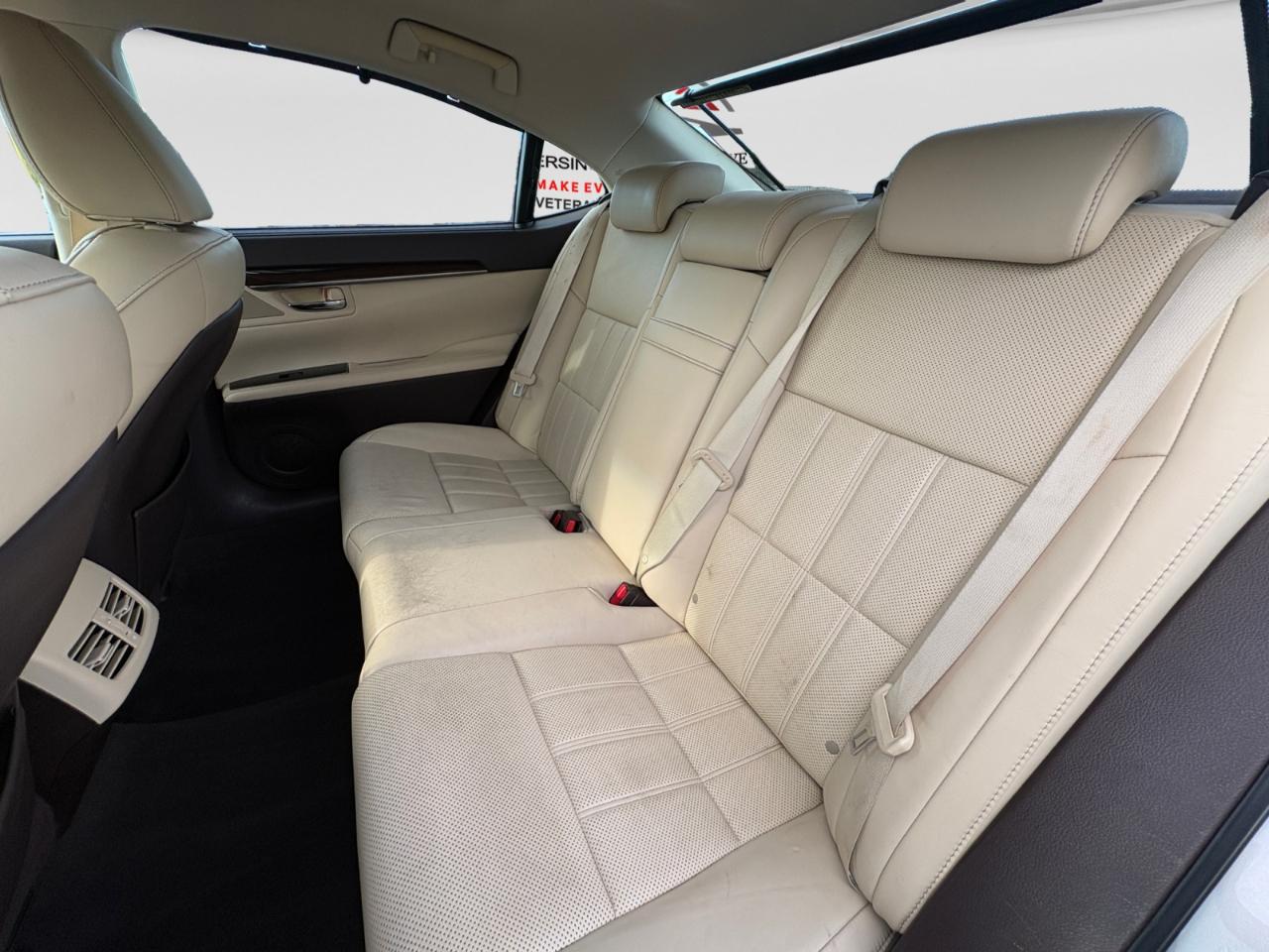 Lexus ES 350 4dr Sdn 2016
