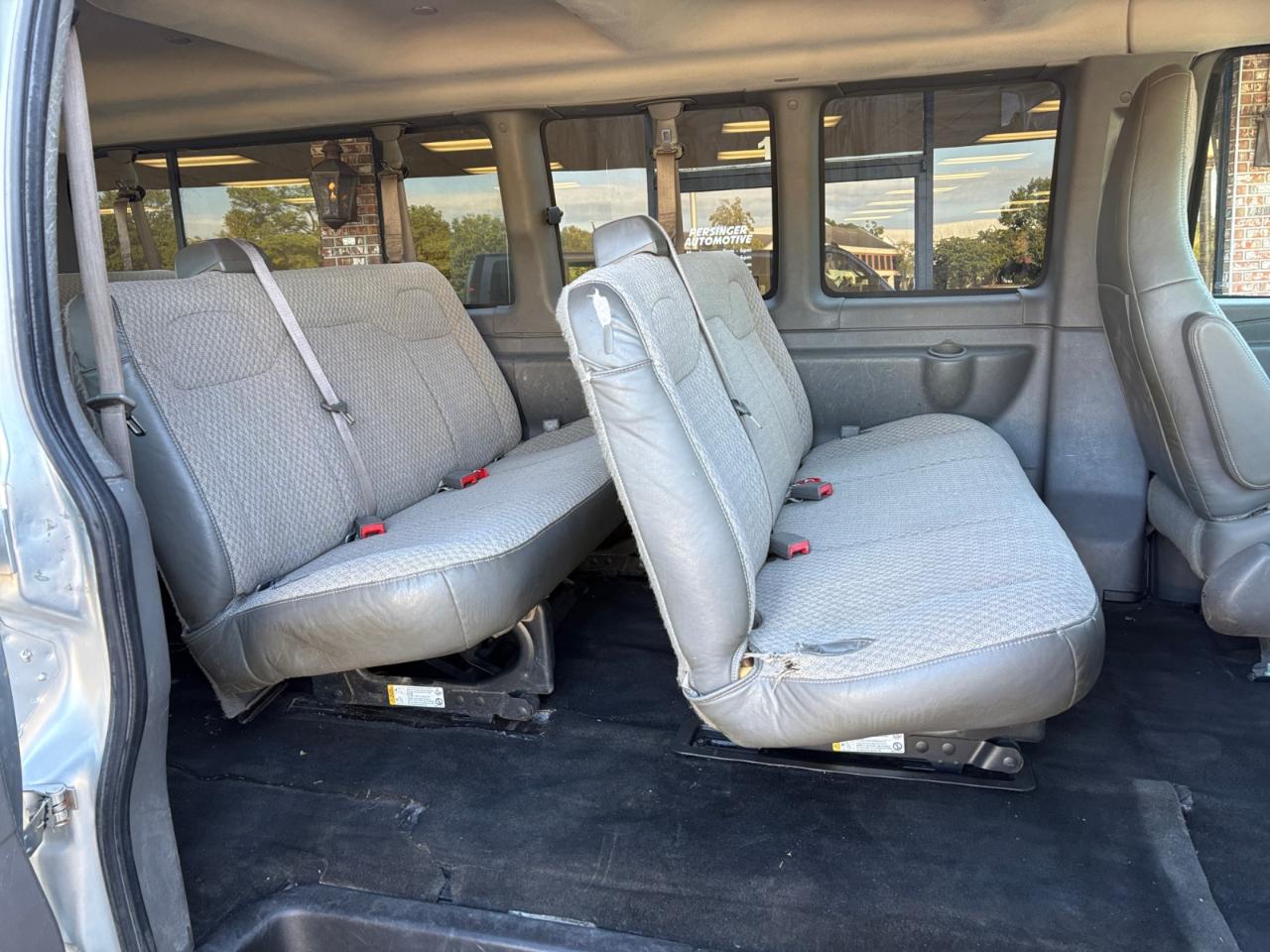Chevrolet Express Passenger RWD 3500 155" LT w/1LT 2017