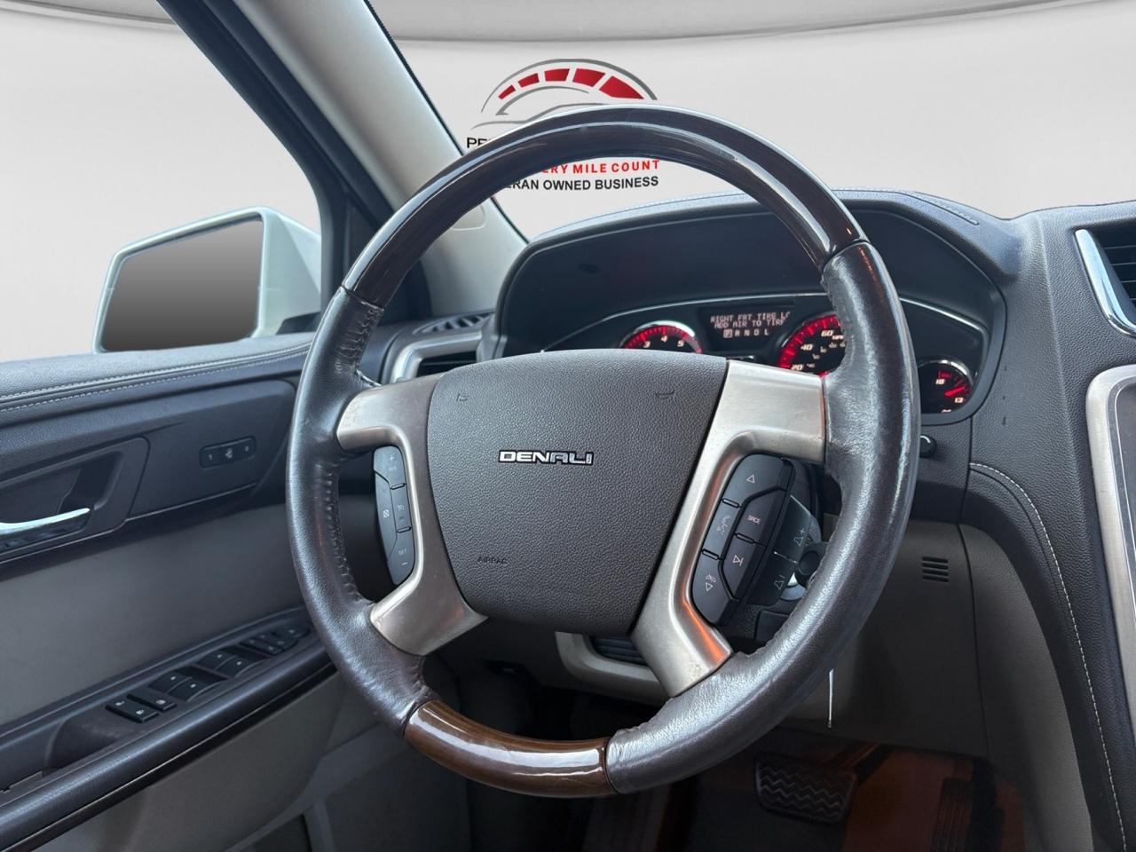 GMC Acadia FWD 4dr Denali 2013