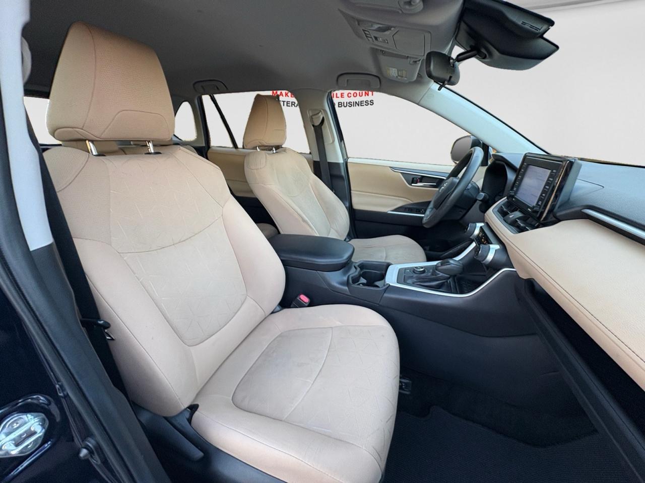 Toyota RAV4 Hybrid XLE AWD 2020