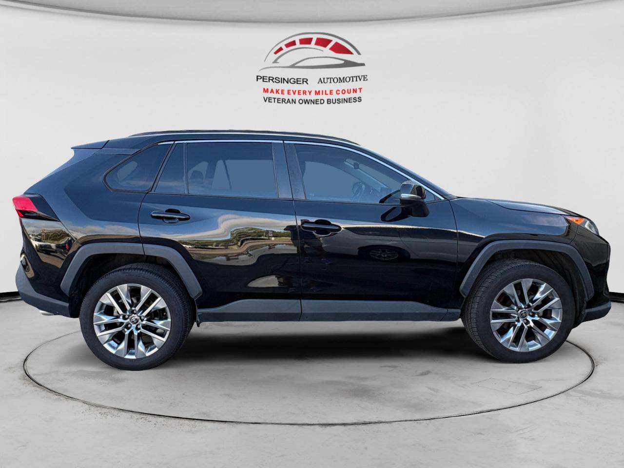 Toyota RAV4 XLE Premium 2021