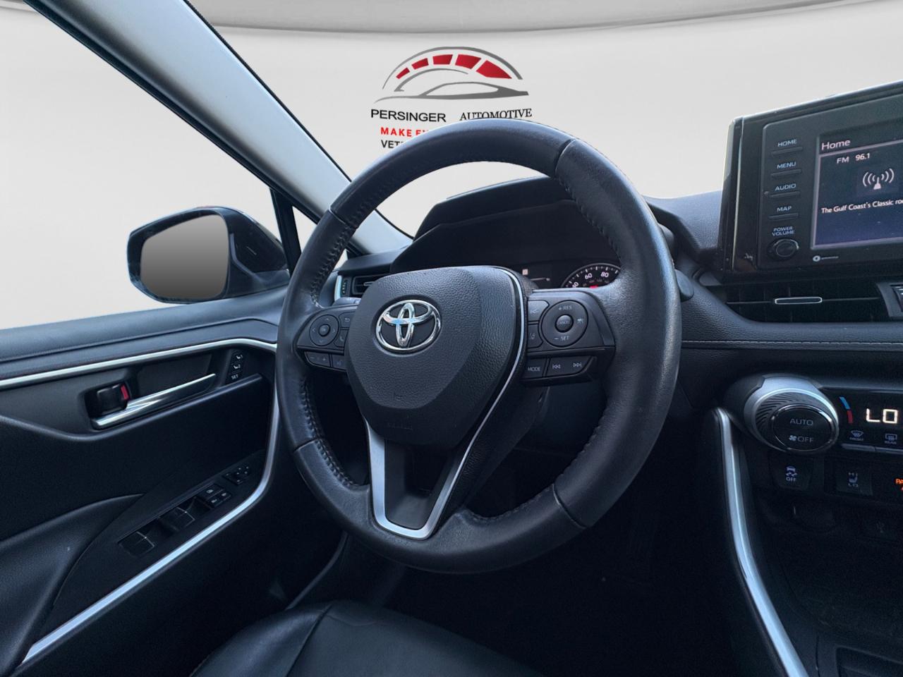 Toyota RAV4 XLE Premium 2021