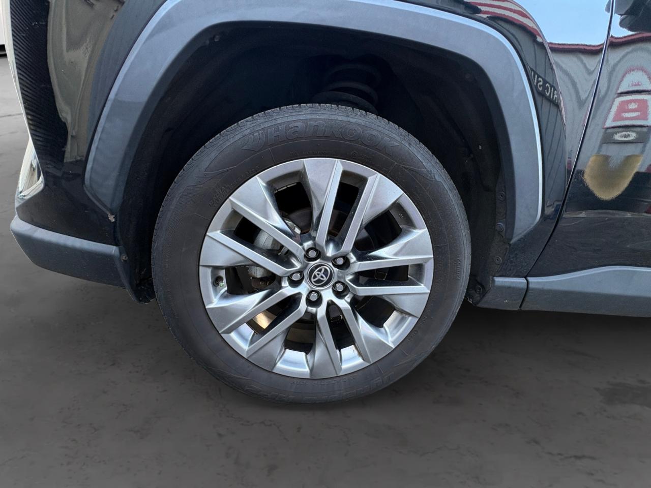 Toyota RAV4 XLE Premium 2021