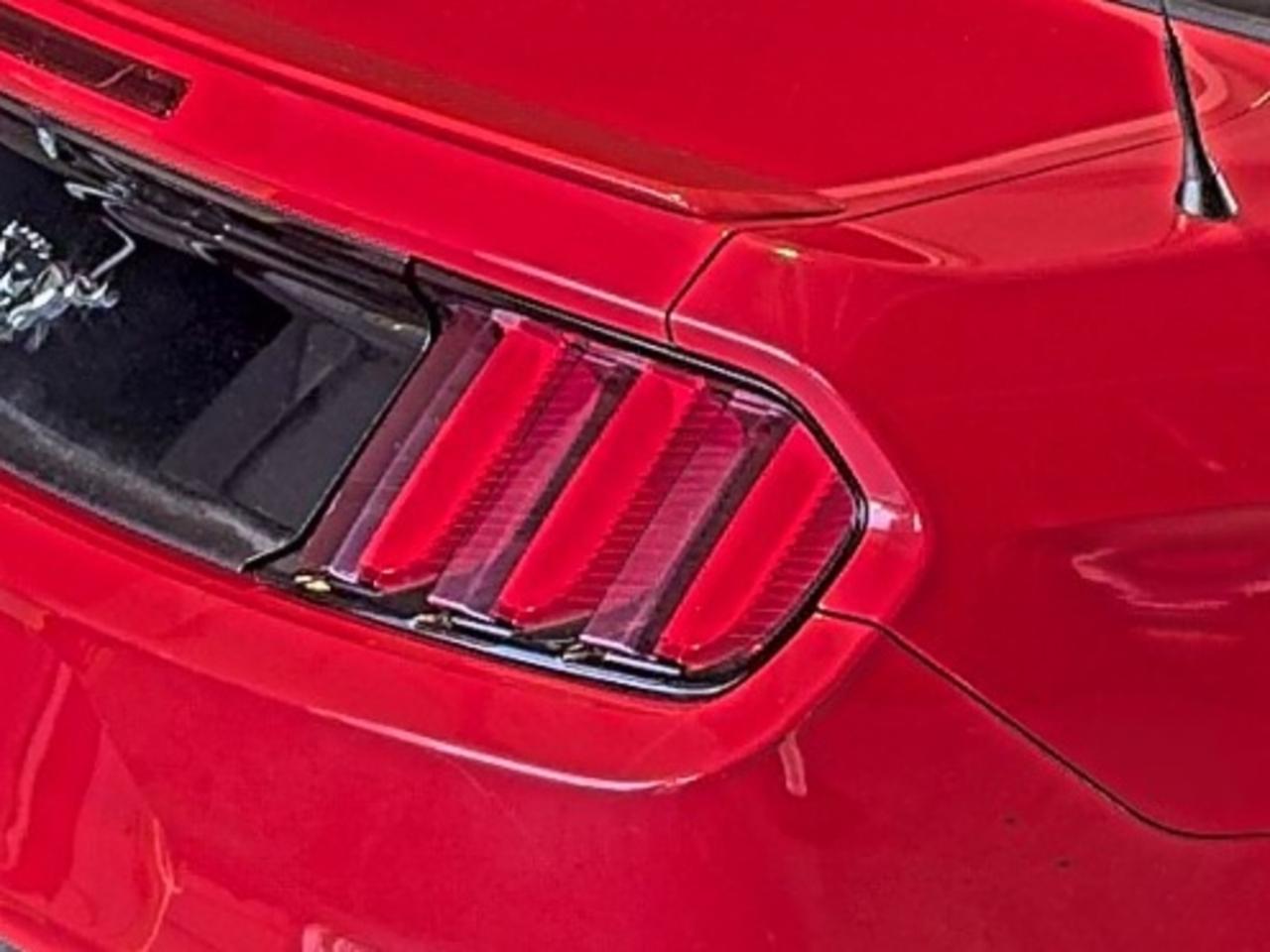 Ford Mustang 2dr Conv EcoBoost Premium 2016