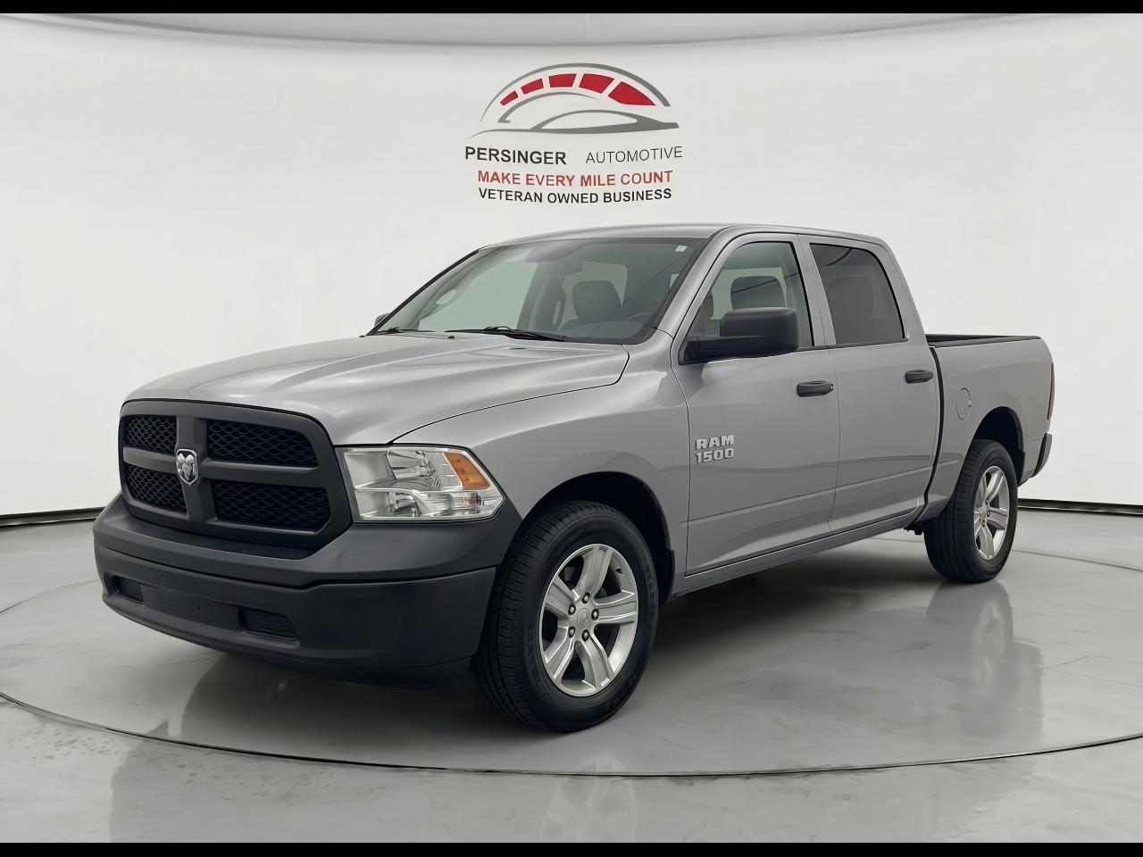 RAM 1500 Tradesman Crew Cab SWB 4WD 2017
