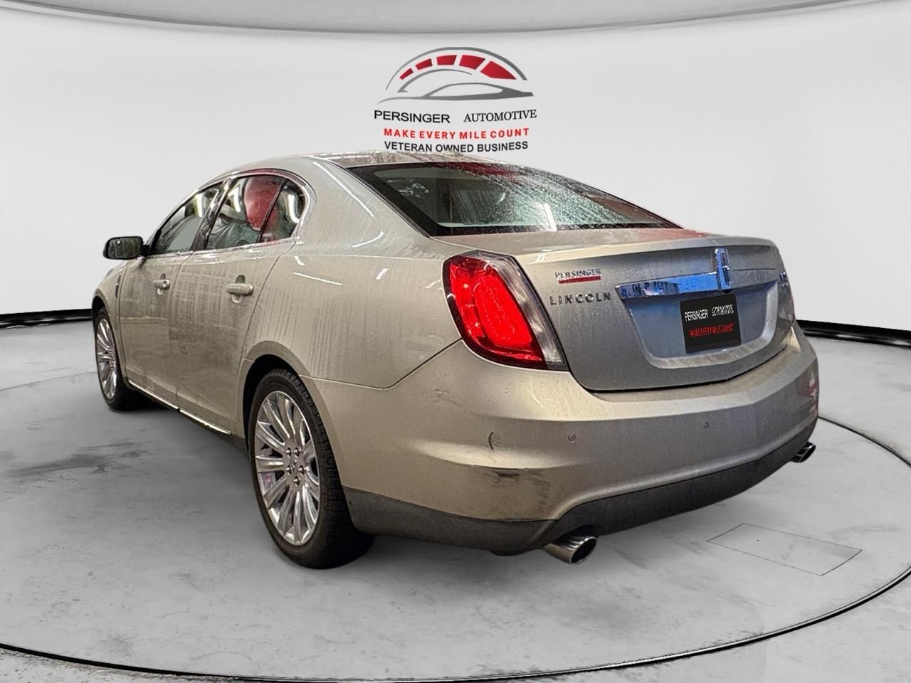 Lincoln MKS 4dr Sdn 3.5L AWD w/EcoBoost 2011