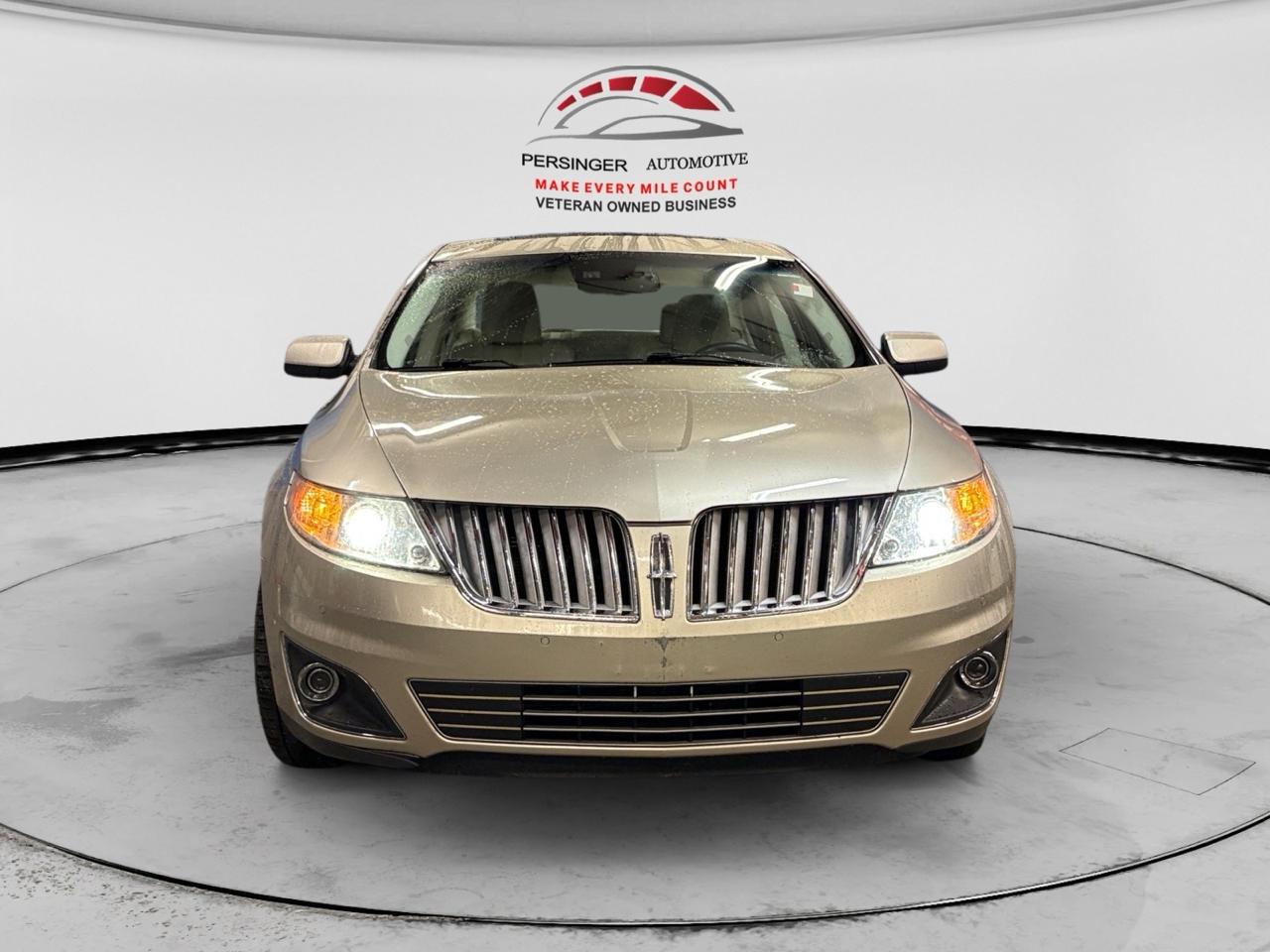Lincoln MKS 4dr Sdn 3.5L AWD w/EcoBoost 2011