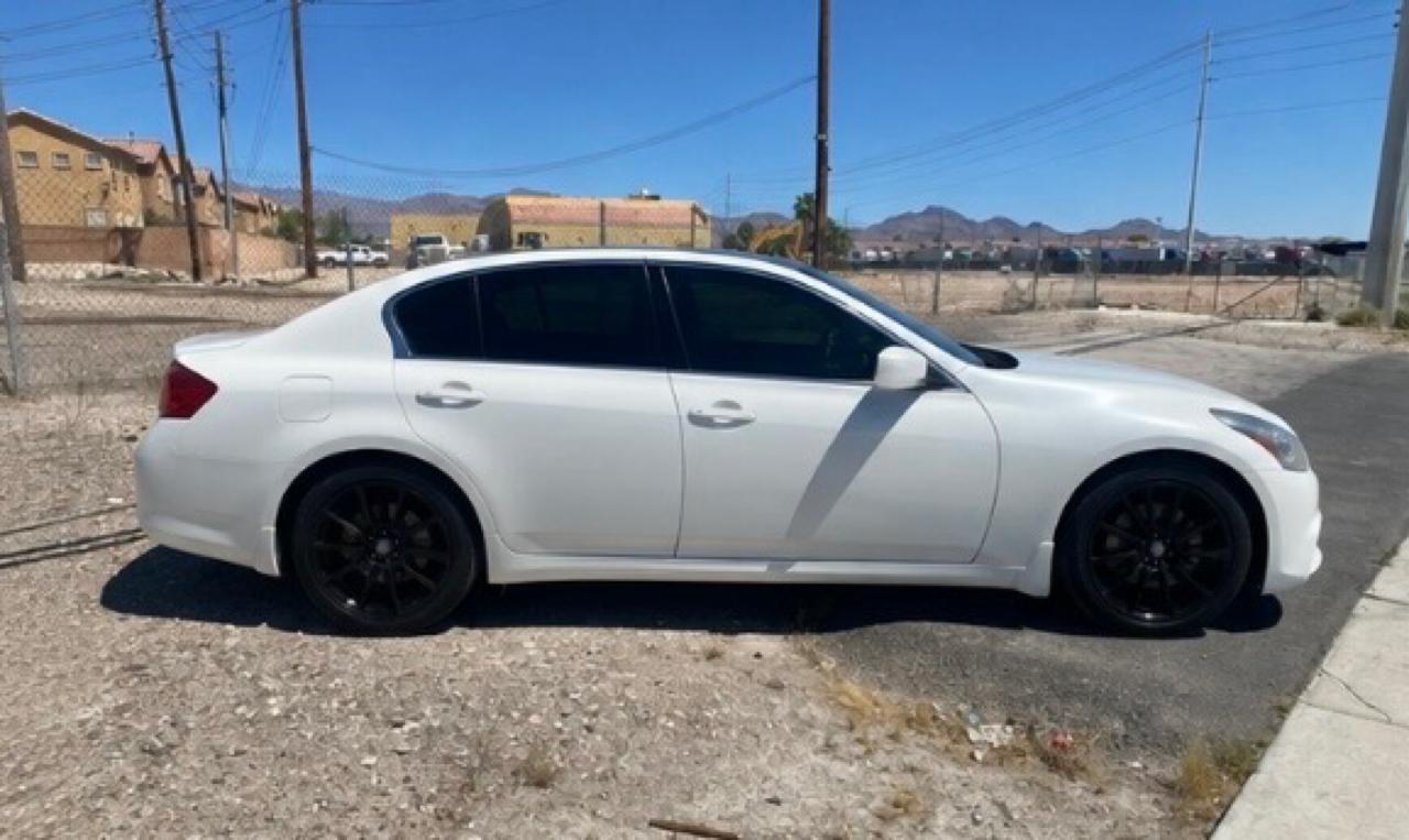 Infiniti G37X  2013