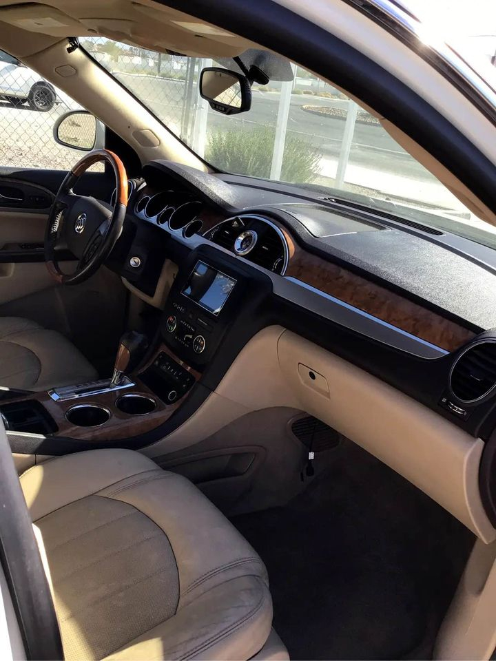 Buick Enclave  2011