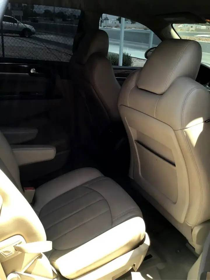Buick Enclave  2011